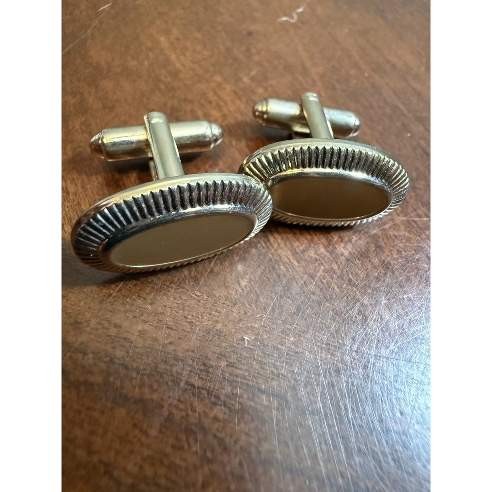Vtg Shield Gold Tone Oval‎ Cufflinks Sunburst Edge Classic Formal Men's Set